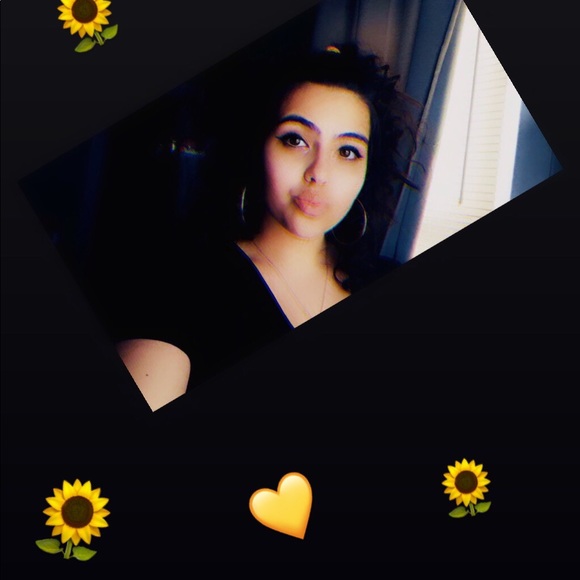 Meet your Posher, Leila - Picture 1 of 1